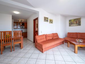 23823244-Ferienwohnung-5-Pjescana Uvala-300x225-3