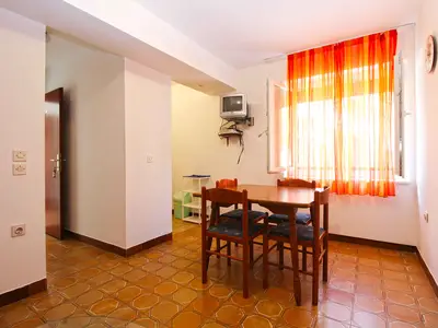 Ferienwohnung für 4 Personen (38 m²) in Pjescana Uvala 5/10