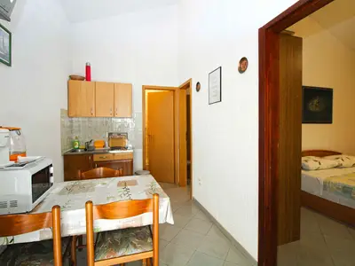Ferienwohnung für 4 Personen (45 m²) in Pjescana Uvala 6/10
