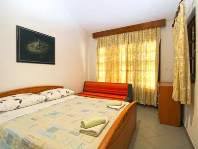 Ferienwohnung für 4 Personen (45 m²) in Pjescana Uvala 7/10