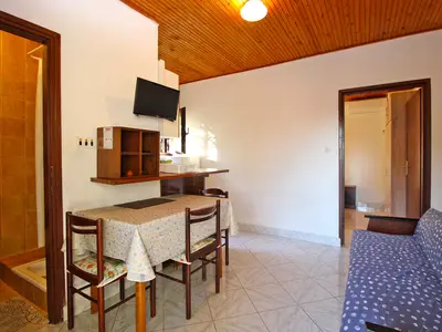 Ferienwohnung für 3 Personen (30 m²) in Pjescana Uvala 2/10