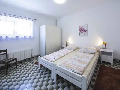 Ferienwohnung für 4 Personen (45 m²) in Pjescana Uvala 1/10