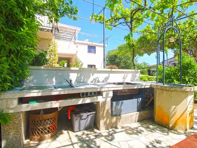 Ferienwohnung für 4 Personen (43 m²) in Pjescana Uvala 8/10