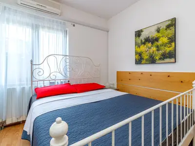 Ferienwohnung für 4 Personen (50 m²) in Pjescana Uvala 2/10