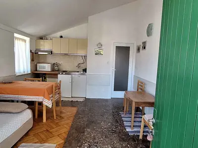 Ferienwohnung für 2 Personen (38 m²) in Pjescana Uvala 1/10