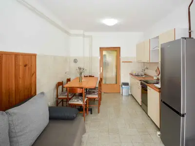 Ferienwohnung für 5 Personen (100 m²) in Pjescana Uvala 6/10