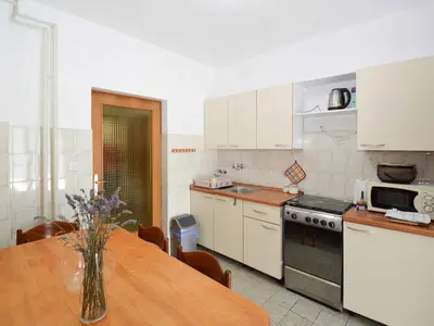 Ferienwohnung für 5 Personen (100 m²) in Pjescana Uvala 7/10