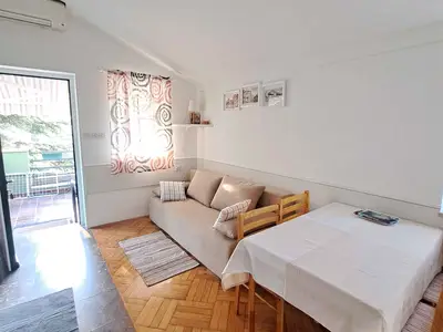 Ferienwohnung für 2 Personen (38 m²) in Pjescana Uvala 1/10