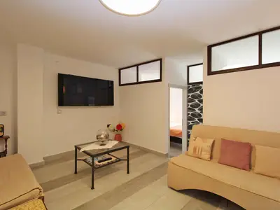 Ferienwohnung für 7 Personen (90 m²) in Pjescana Uvala 5/10