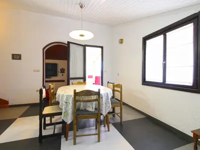 Ferienwohnung für 6 Personen (80 m²) in Pjescana Uvala 9/10