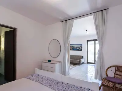 Ferienwohnung für 3 Personen (25 m²) in Pjescana Uvala 7/10