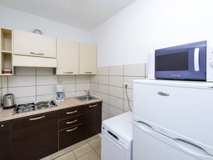 24058566-Ferienwohnung-4-Plat-300x225-2