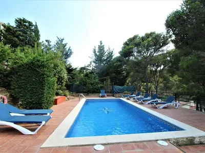 PoolOfHouse
