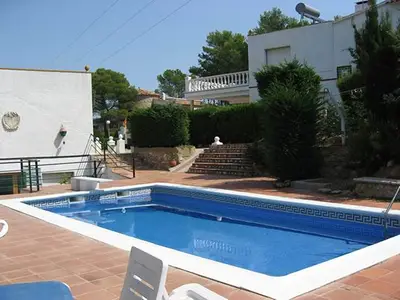 PoolOfHouse