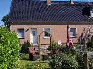 23053199-Ferienwohnung-4-Plattenburg-300x225-3