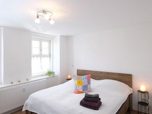 23664824-Ferienwohnung-2-Plauen-300x225-1