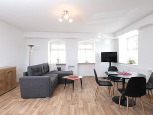 23664824-Ferienwohnung-2-Plauen-300x225-4