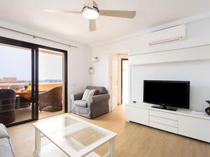 24017198-Ferienwohnung-6-Playa De Las Américas-300x225-4