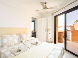 24026467-Ferienwohnung-6-Playa De Las Américas-300x225-5