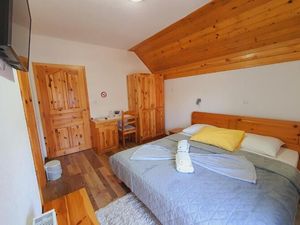 23531187-Ferienwohnung-2-Plitvička Jezera-300x225-2