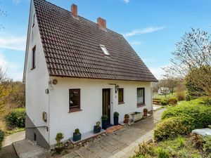 23612497-Ferienwohnung-3-Plön-300x225-1