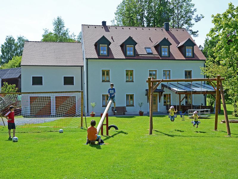 18305729-Ferienwohnung-4-Plößberg-800x600-2