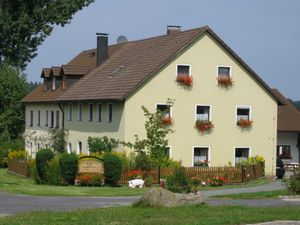 21728211-Ferienwohnung-4-Plößberg-300x225-1