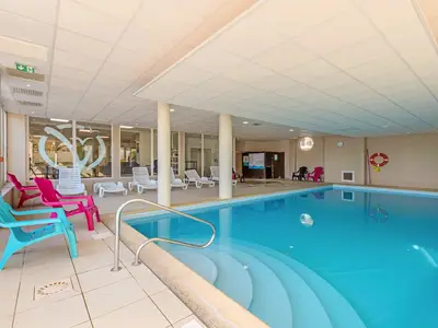 PoolOfHouse