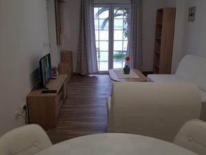 22443119-Ferienwohnung-2-Ploče-300x225-5