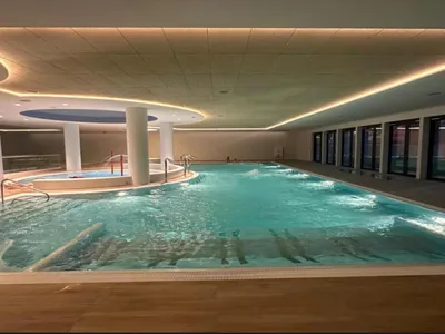 PoolOfHouse