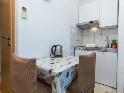Ferienwohnung für 2 Personen in Podaca 5/10