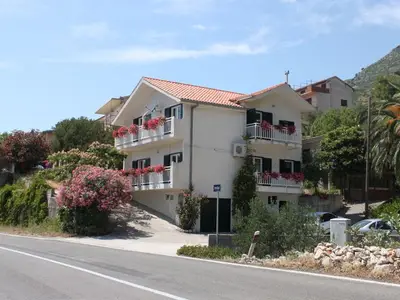 Ferienwohnung für 8 Personen in Podaca 4/10