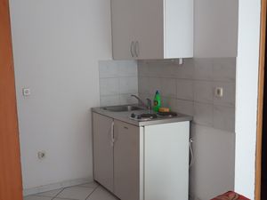 18744362-Ferienwohnung-2-Podaca-300x225-2