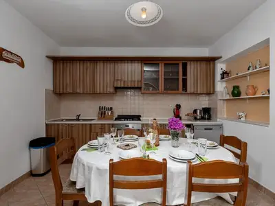 Ferienwohnung für 6 Personen in Podgora 5/10