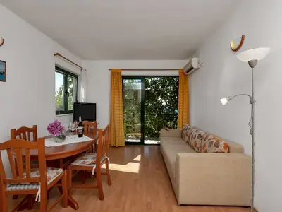 Ferienwohnung für 5 Personen in Podgora 4/10