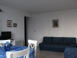 19284752-Ferienwohnung-4-Podgora-300x225-3