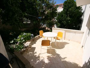 23929497-Ferienwohnung-3-Podgora-300x225-0