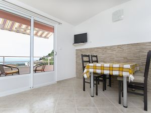 18324128-Ferienwohnung-4-Podgora-300x225-1