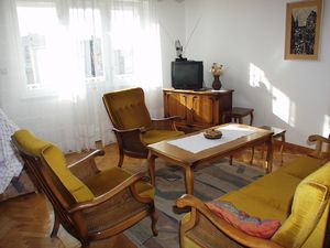 18511180-Ferienwohnung-6-Podgora-300x225-1