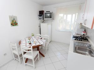 18689821-Ferienwohnung-5-Podgora-300x225-1