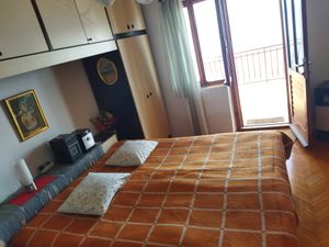 18692843-Ferienwohnung-4-Podgora-300x225-4