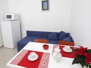 18693185-Ferienwohnung-4-Podgora-300x225-1