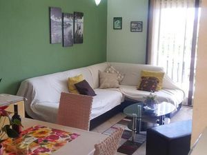 18779975-Ferienwohnung-8-Podgora-300x225-1