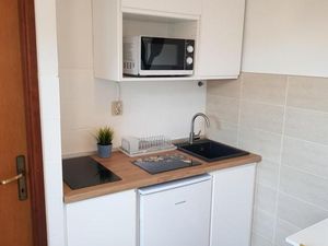 18790068-Ferienwohnung-3-Podgora-300x225-4