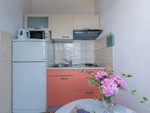 18924245-Ferienwohnung-4-Podgora-300x225-2