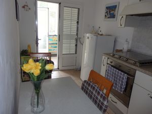 19126612-Ferienwohnung-6-Podgora-300x225-4