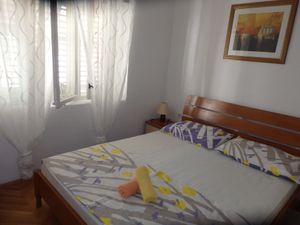 19126612-Ferienwohnung-6-Podgora-300x225-5