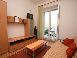 19128053-Ferienwohnung-3-Podgora-300x225-2