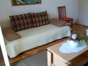 19125823-Ferienwohnung-8-Podgora-300x225-1