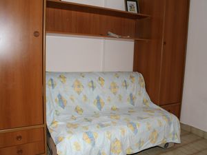 19125921-Ferienwohnung-4-Podgora-300x225-1